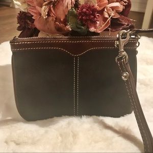 Vintage Dooney & Bourke Leather Small Wristlet